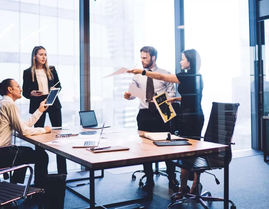 corporate-meeting-GettyImages-1407354637-2500-webp